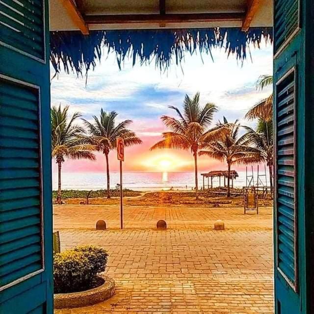 Cafe Madame Hotel Puerto Lopez Luaran gambar