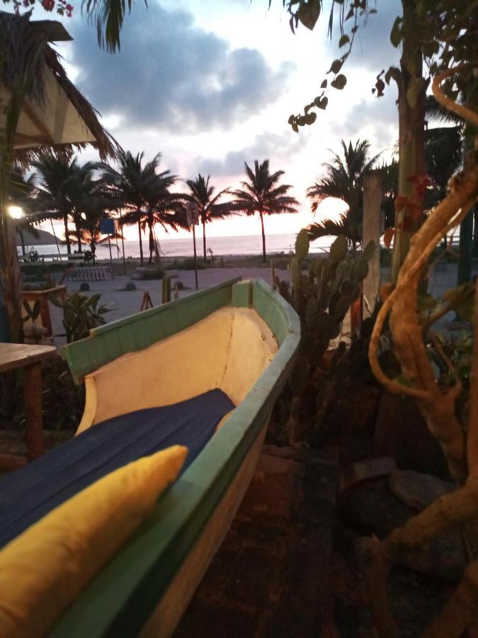 Cafe Madame Hotel Puerto Lopez Luaran gambar